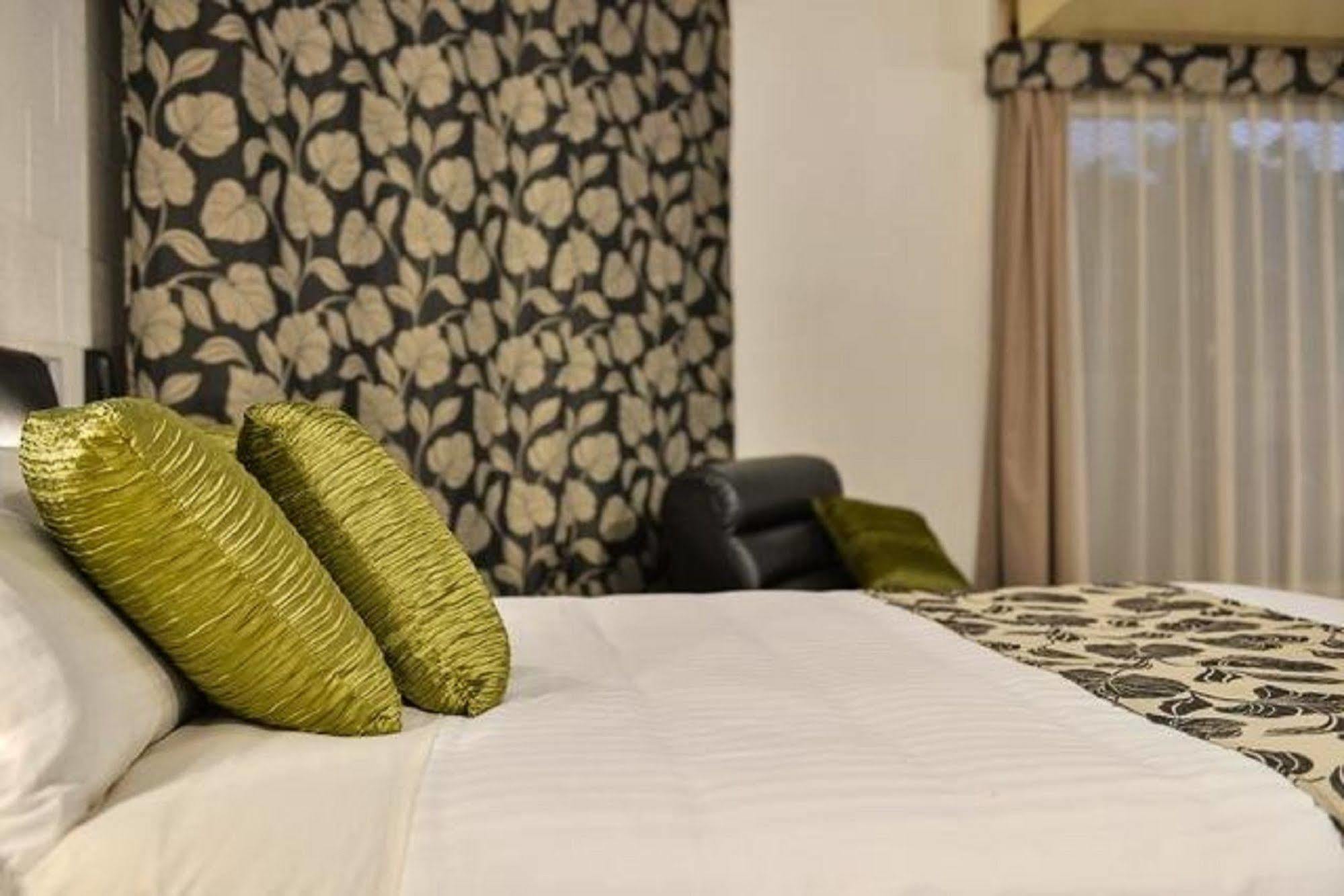 Sea Breeze Resort إكسماوث المظهر الخارجي الصورة