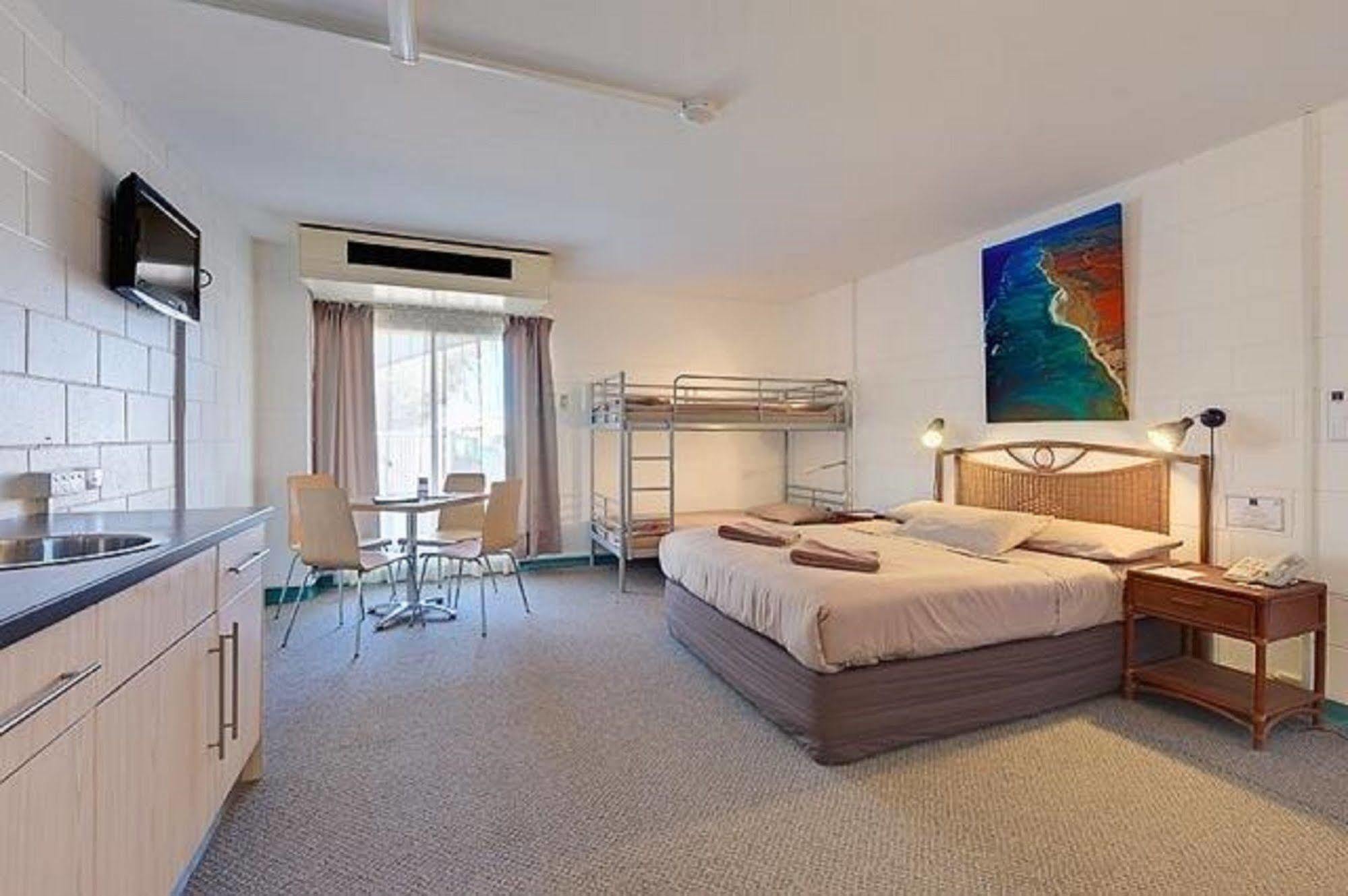 Sea Breeze Resort إكسماوث المظهر الخارجي الصورة