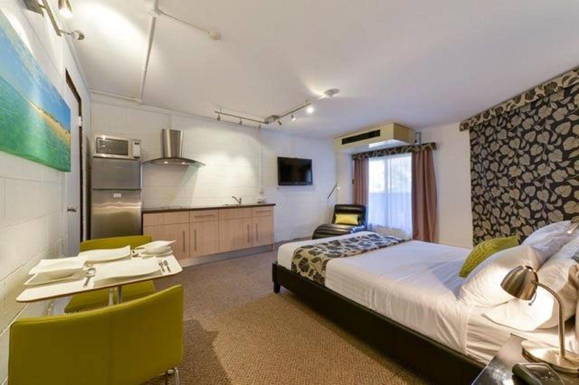 Sea Breeze Resort إكسماوث المظهر الخارجي الصورة