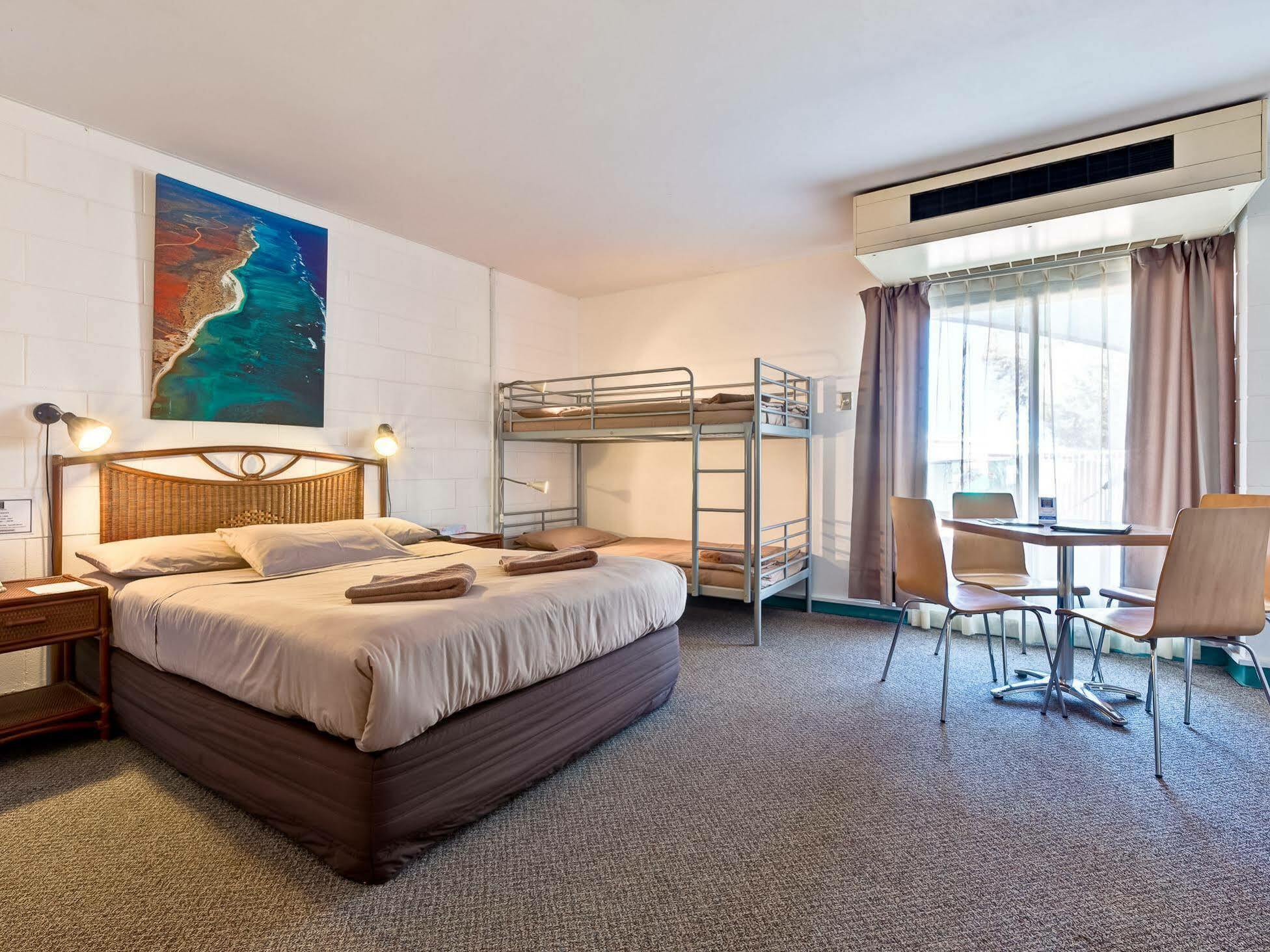 Sea Breeze Resort إكسماوث المظهر الخارجي الصورة